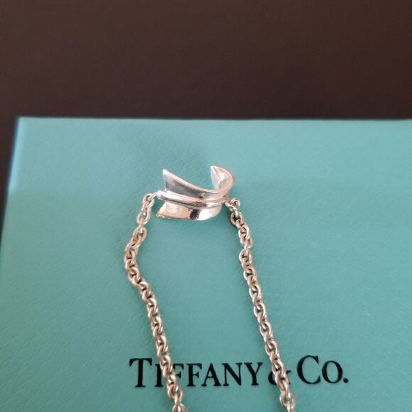 Tiffany & Co. Arrow Bracelet - Picture 6 of 6
